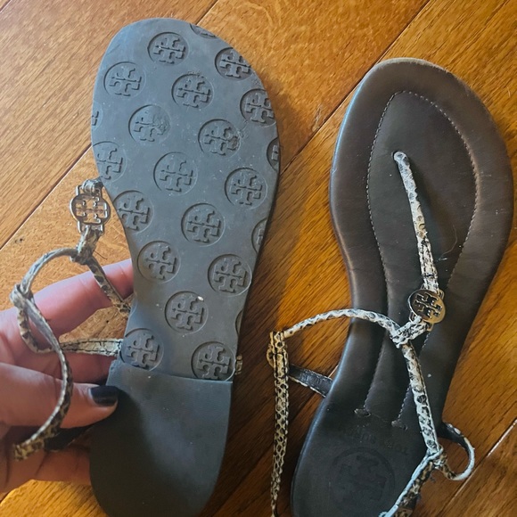 Tory Burch sandals, size 6.5 - these have been loved and are in fair condition! - Picture 3 of 4